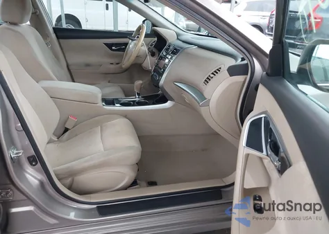 2013 Nissan Altima 2.5 Sv z USA, uszkodzony, nr VIN 1N4AL3AP3DC196390